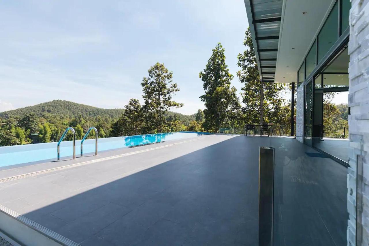 Stunning 3-Bed Villa In Čiang Mai Exteriér fotografie